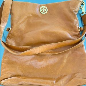 12” x 12” TORY BURCH SNAP CLOSURE SHOULDER BAG